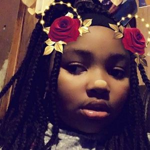 Meet your Posher, Alisha